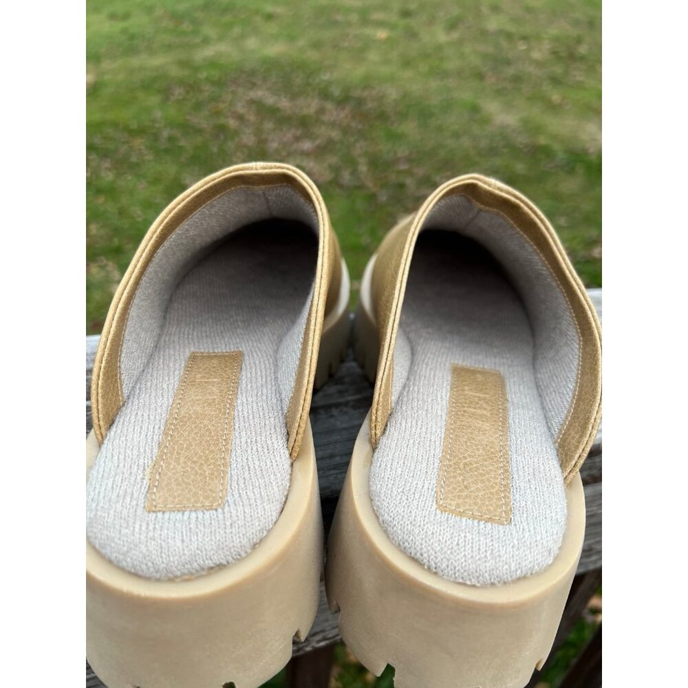 New CALIA by Carrie Underwood Kendra Vegan Leather Chunky Clogs | Tan Size 8 - Picture 3 of 6